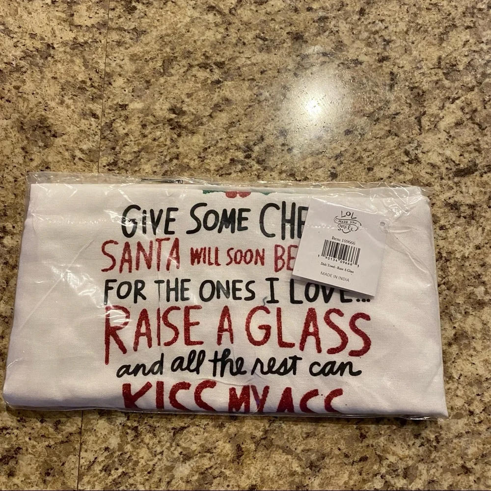 Primitives by Kathy Funny Santa Christmas Dish Towel NWT Kitchen Decor